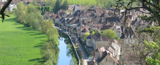 Friendly accommodation:Noyers