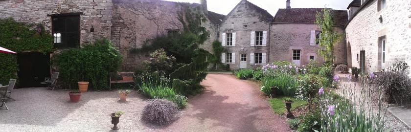 bed & breakfast burgundy