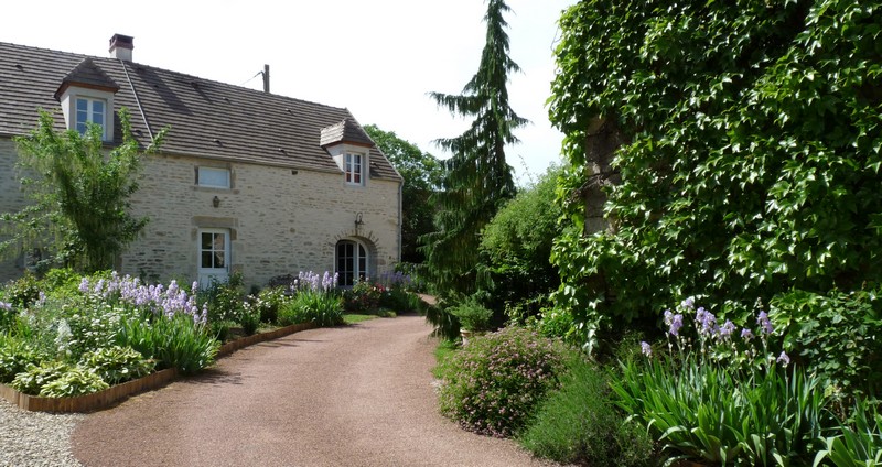 b-&-b-burgundy-france