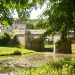charming-b-n-b-burgundy