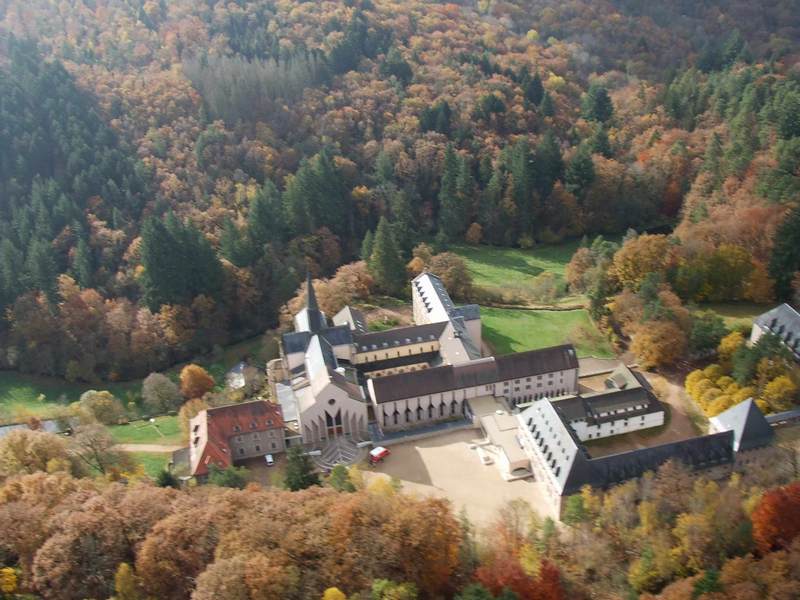 country-house-in-burgundy