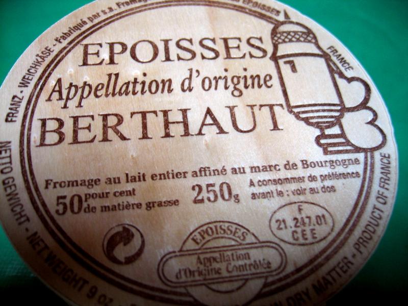 fabulous-cheese-bed-&-breakfast-burgundy