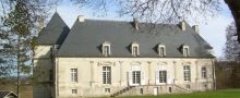 guest-house-burgundy